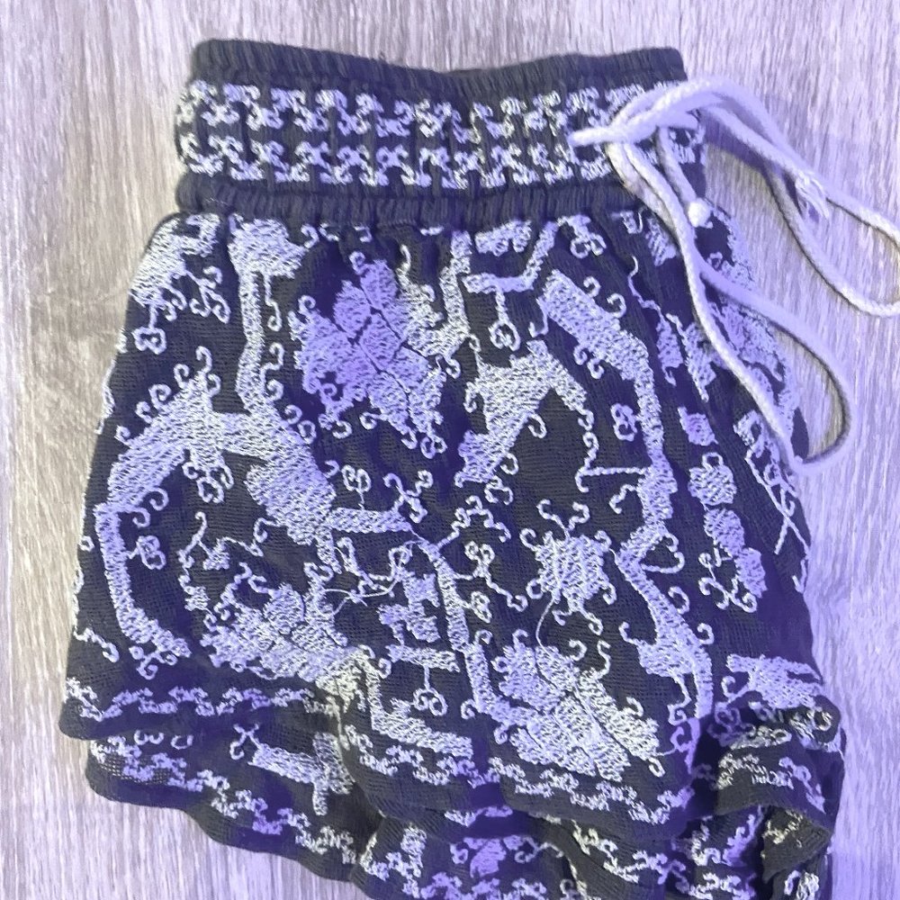 Embroidered Beach Short